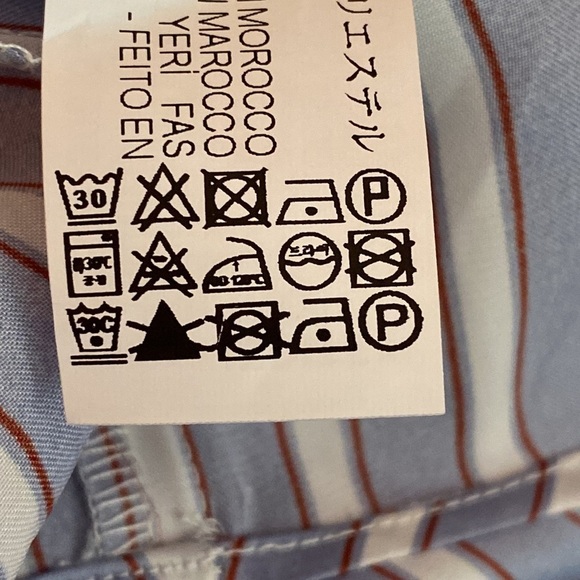 NWT. Zara Blue/White Stiped Satin Effect Blouse/Shirt. Size S. - Picture 11 of 11